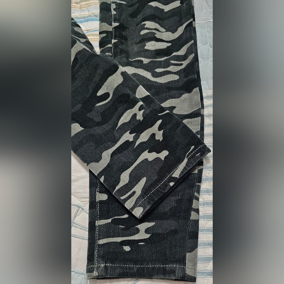 Pilcro By Anthropologie High-Rise Skinny Jeans - Picture 3 of 9